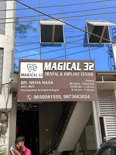 Magical 32 Dental & Implant Centre — clinic photograph.